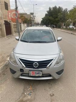 نيسان فيرسا